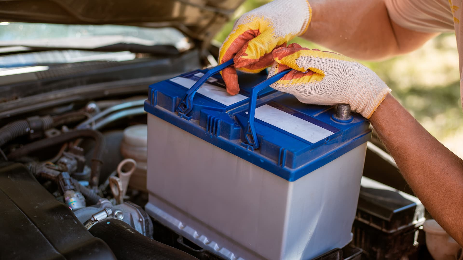 How Mobile Car Battery Replacement Can Save You Time in Coventry